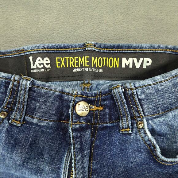 Lee Mens Extreme‎ Motion MVP Straight Fit Tapered Leg Jeans Size 31 x 30 - Picture 2 of 12